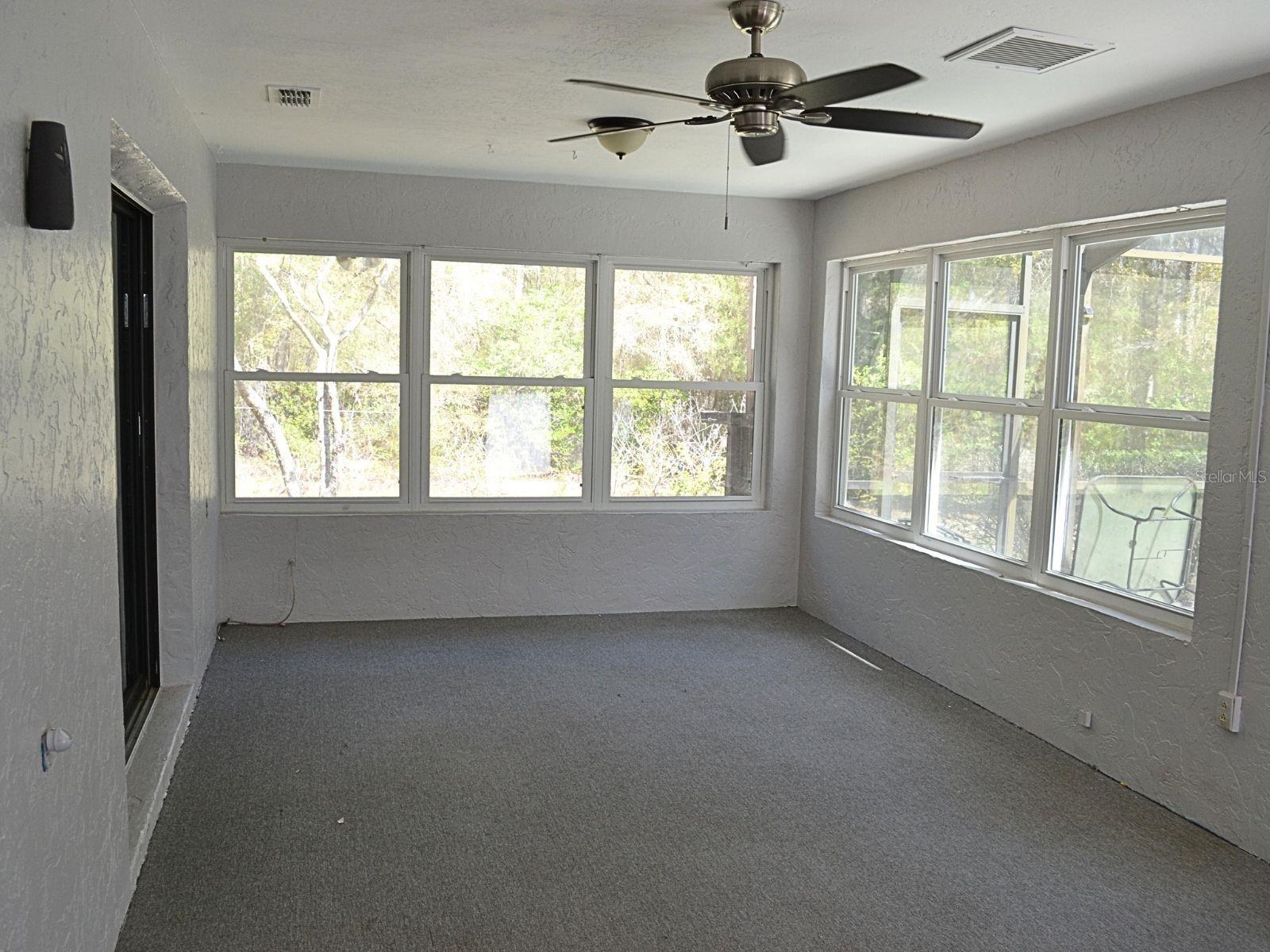 RAINBOW SPGS 04 REP - Residential