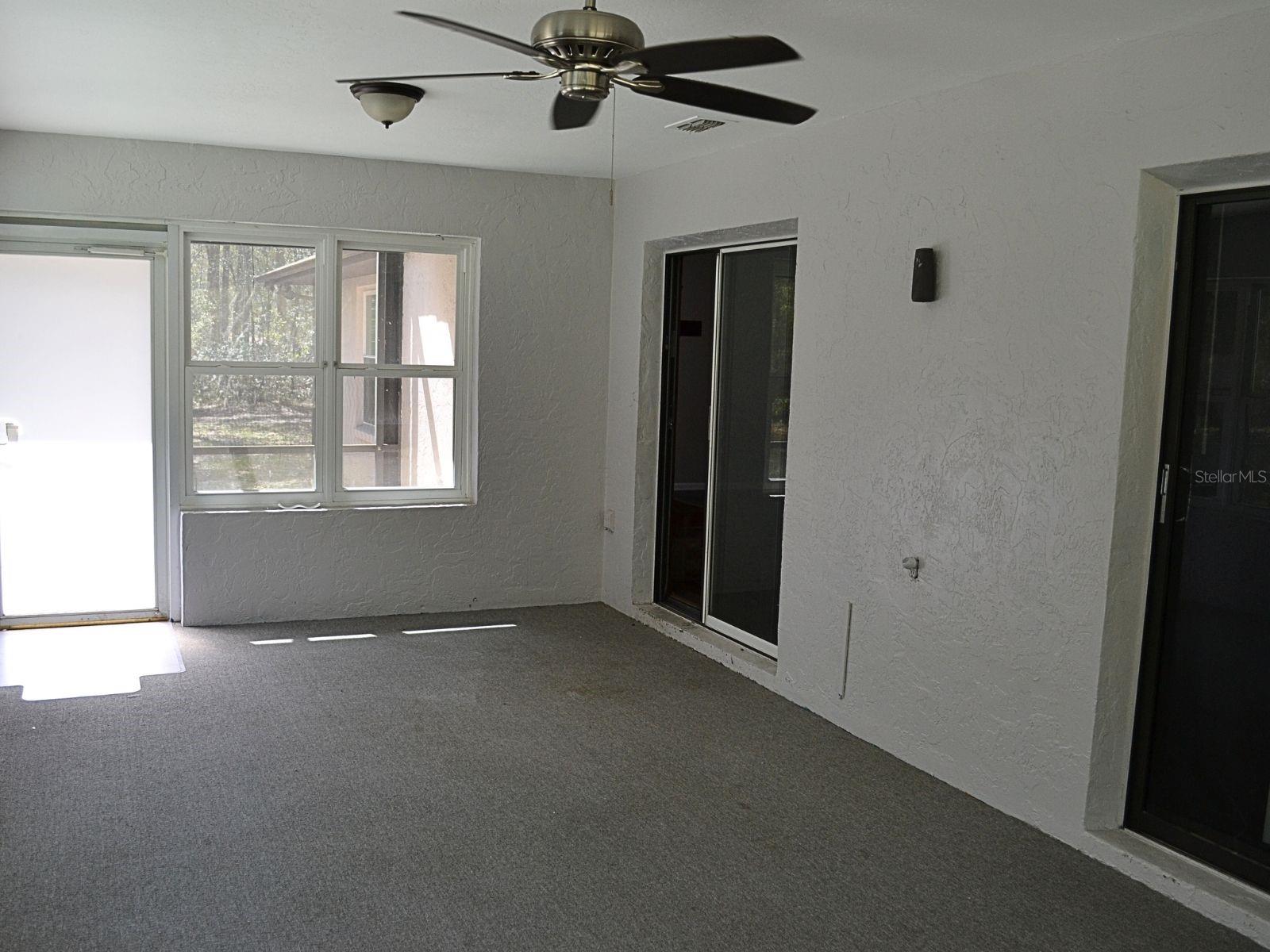 RAINBOW SPGS 04 REP - Residential