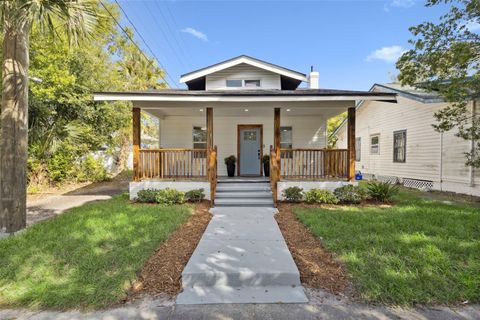 Photo of 109 S Holly Avenue, Sanford, FL 32771 (MLS # O6355343)