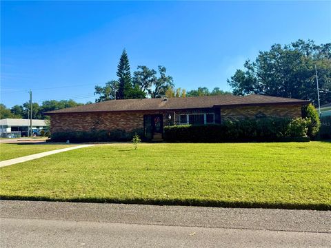 Photo of 1435 Country Ridge Drive, Lakeland, FL 33801 (MLS # L4957503)