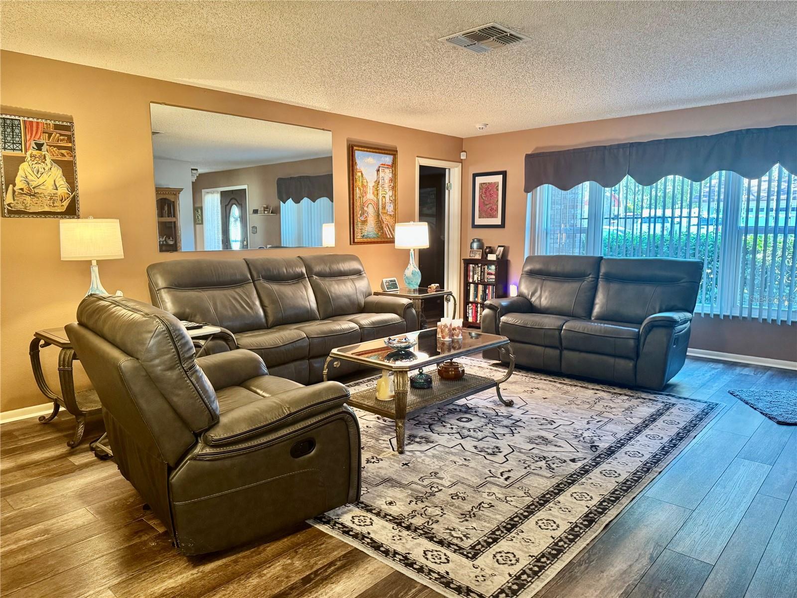 1435 COUNTRY RIDGE DRIVE