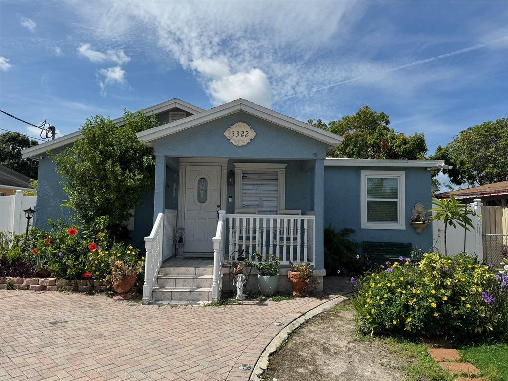 Photo of 3322 W Saint Joseph Street, Tampa, FL 33607 (MLS # TB8405217)