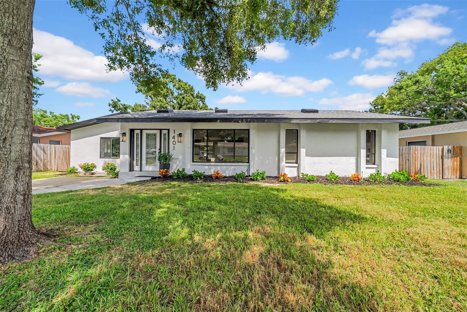 1401 S BETTY LANE