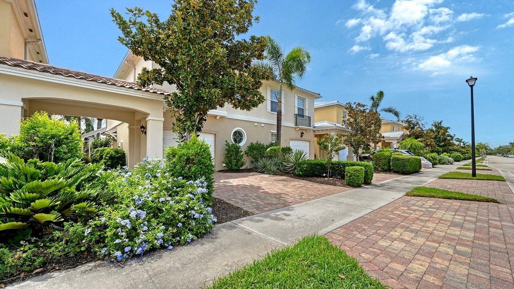 Photo of 1531 Burgos Drive, Sarasota, FL 34238 (MLS # A4660523)