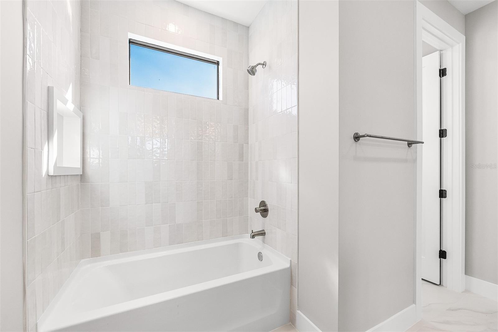 COLLEGE PARK - Residential