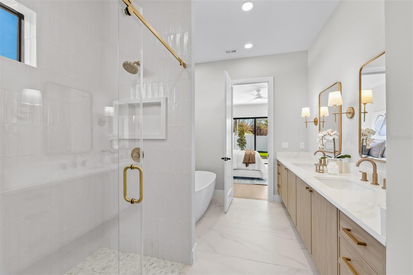 COLLEGE PARK - Residential