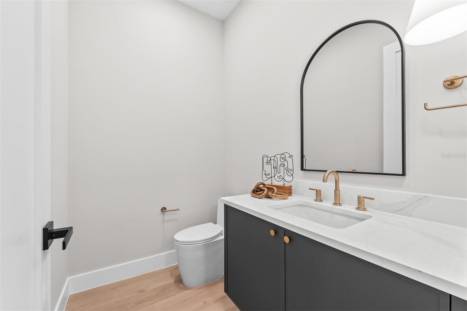 COLLEGE PARK - Residential