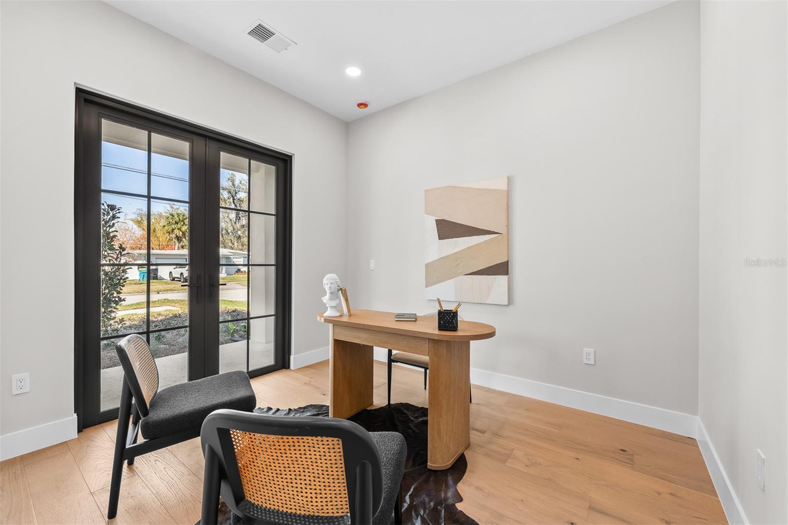 COLLEGE PARK - Residential