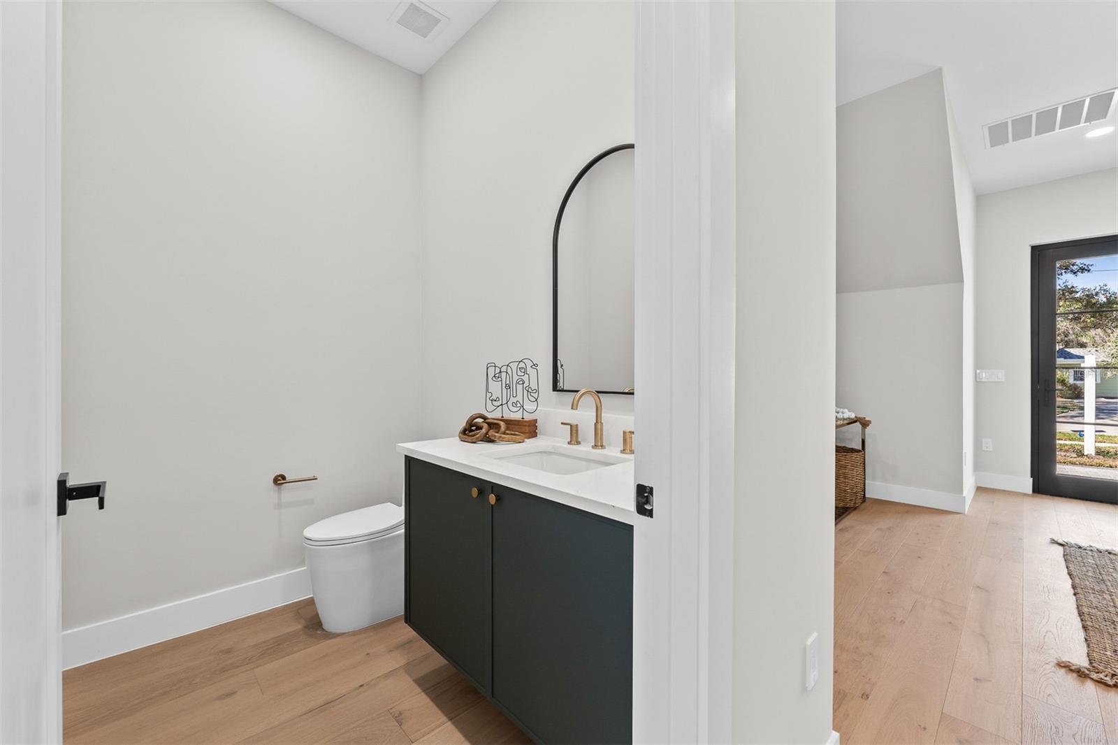 COLLEGE PARK - Residential