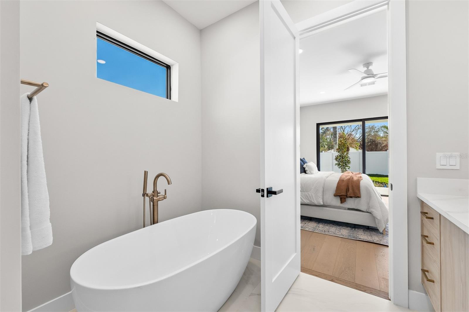 COLLEGE PARK - Residential