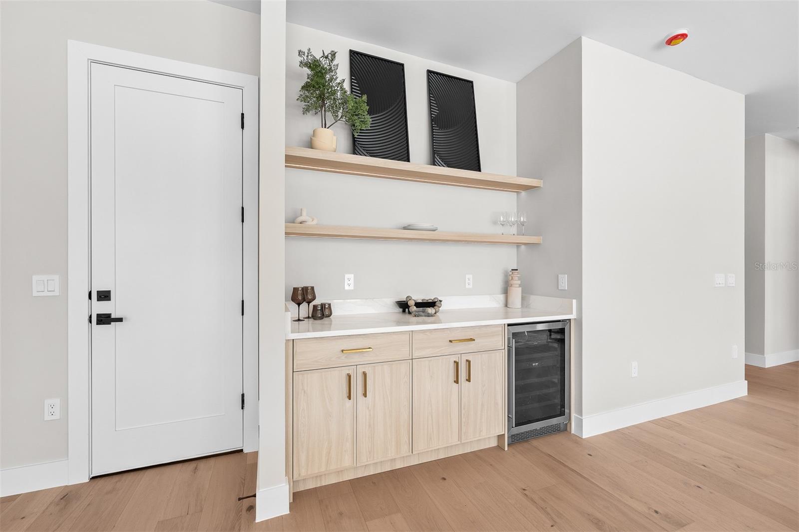 COLLEGE PARK - Residential