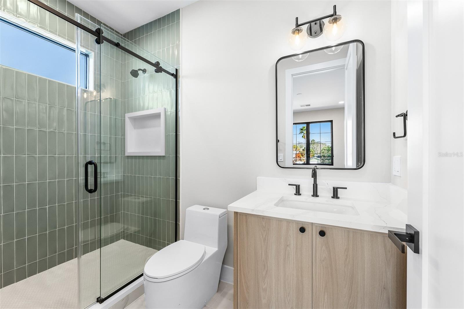 COLLEGE PARK - Residential