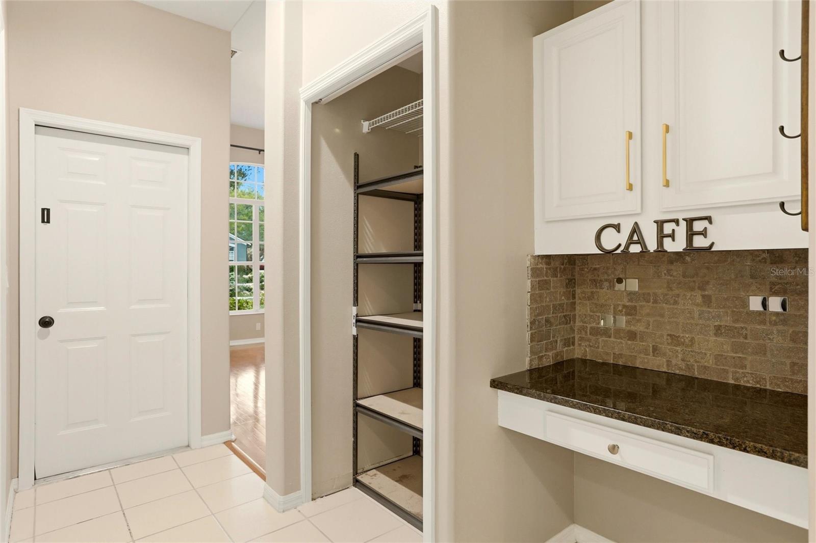 RIVER HILLS COUNTRY CLUB PARCE - Residential