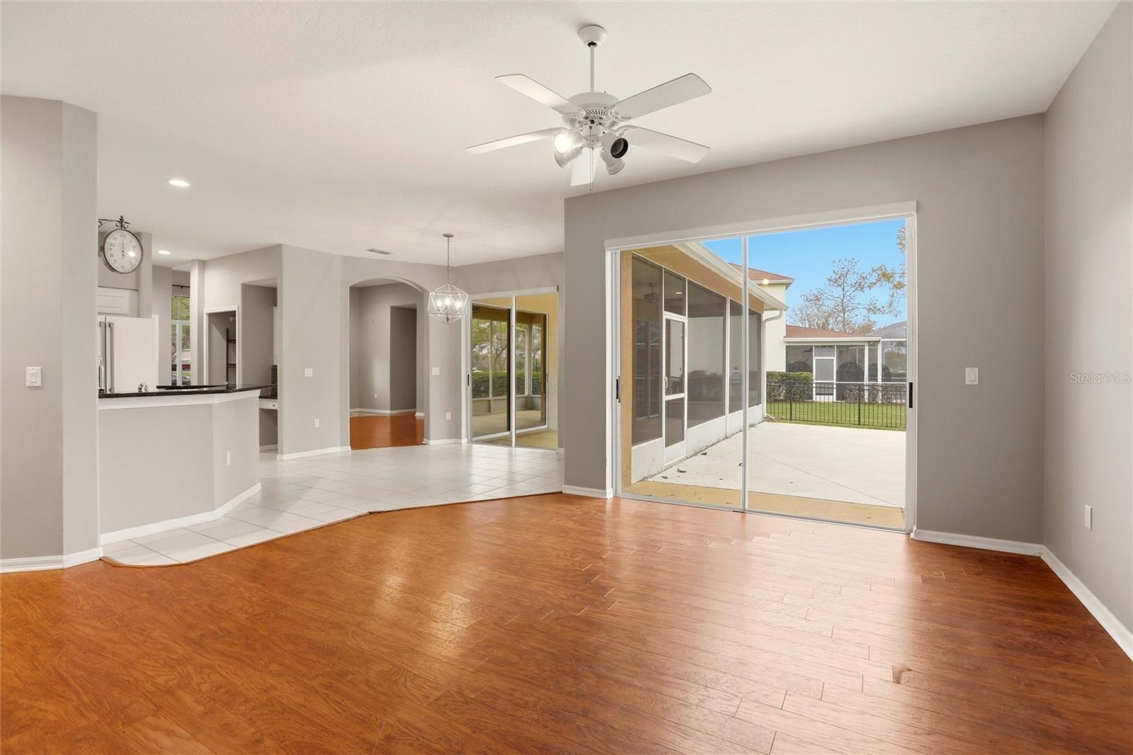 RIVER HILLS COUNTRY CLUB PARCE - Residential