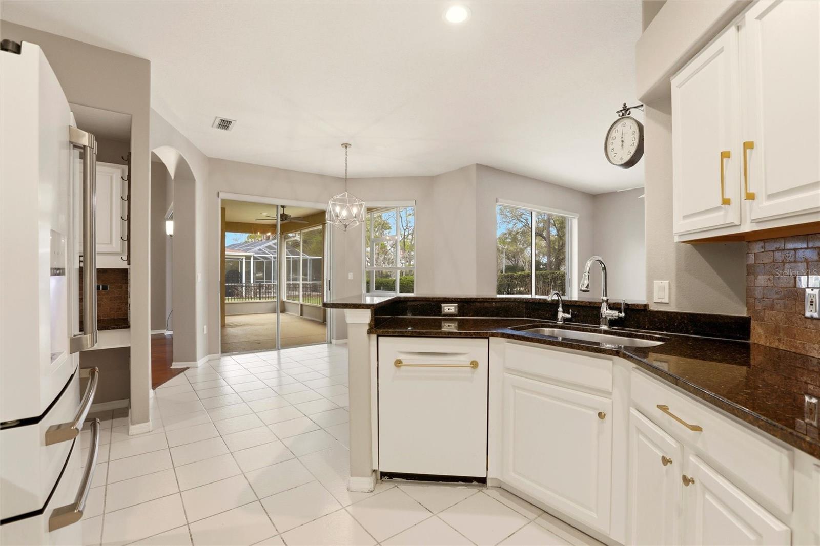 RIVER HILLS COUNTRY CLUB PARCE - Residential