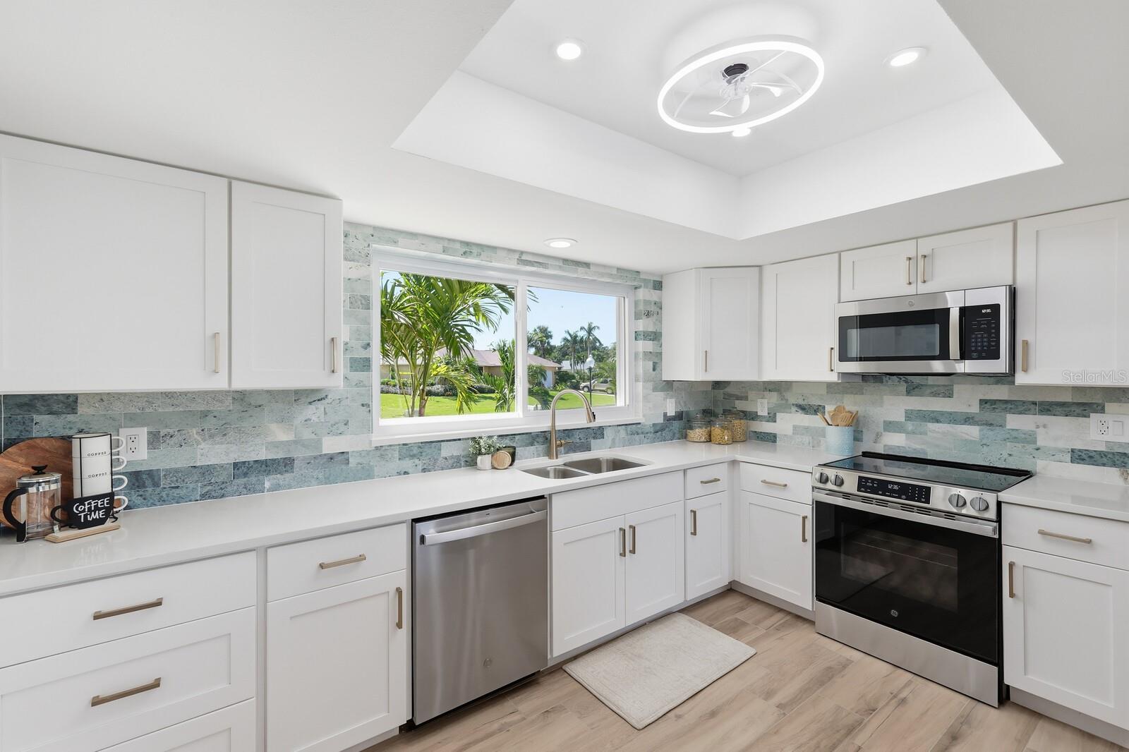 BAY LAKE ESTATES PH I - Residential