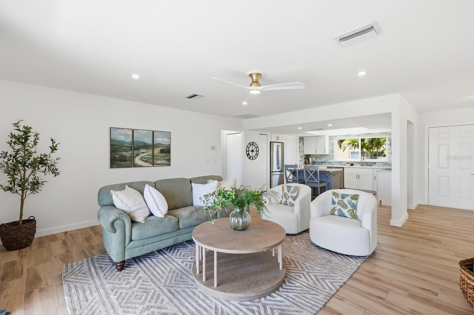 BAY LAKE ESTATES PH I - Residential