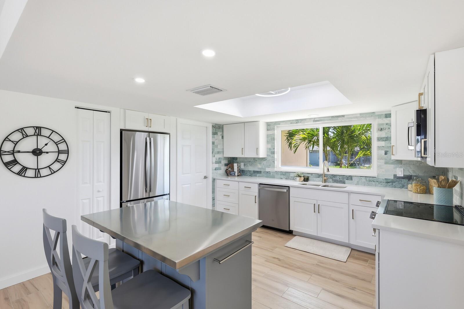 BAY LAKE ESTATES PH I - Residential