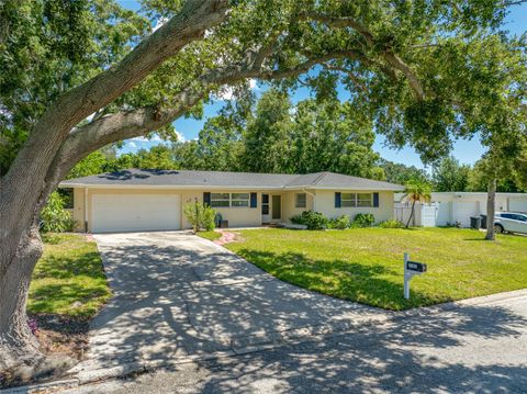 2141 INDIAN AVENUE S BELLEAIR BLUFFS FL 33770