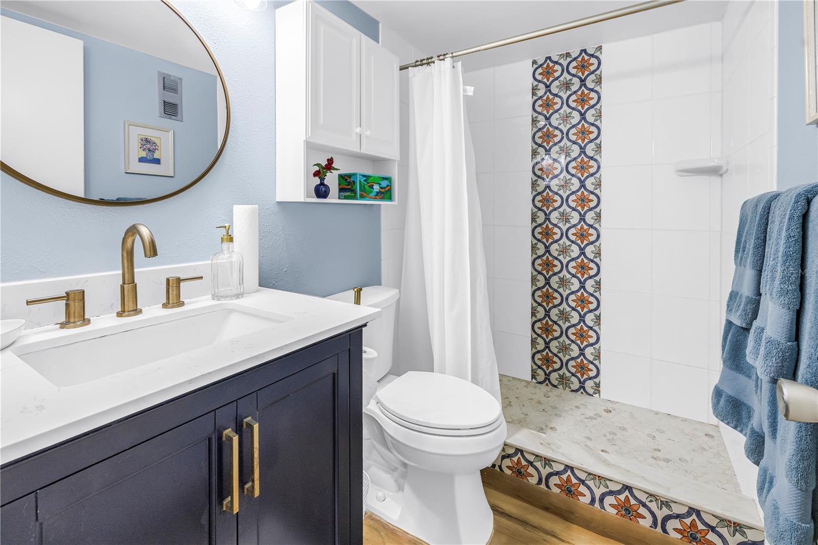 BAY ISLAND GROUP 6 - Residential