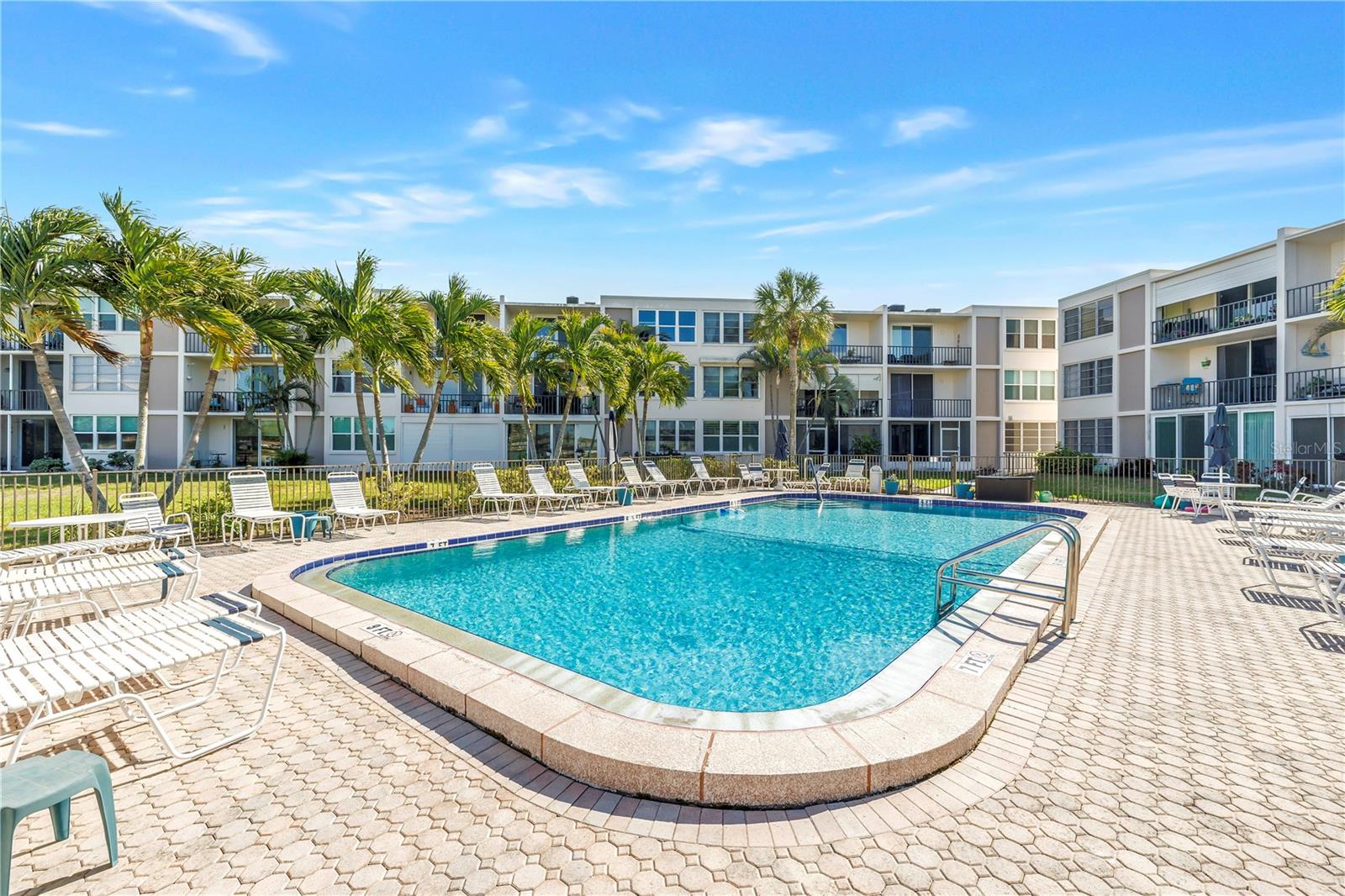 BAY ISLAND GROUP 6 - Residential