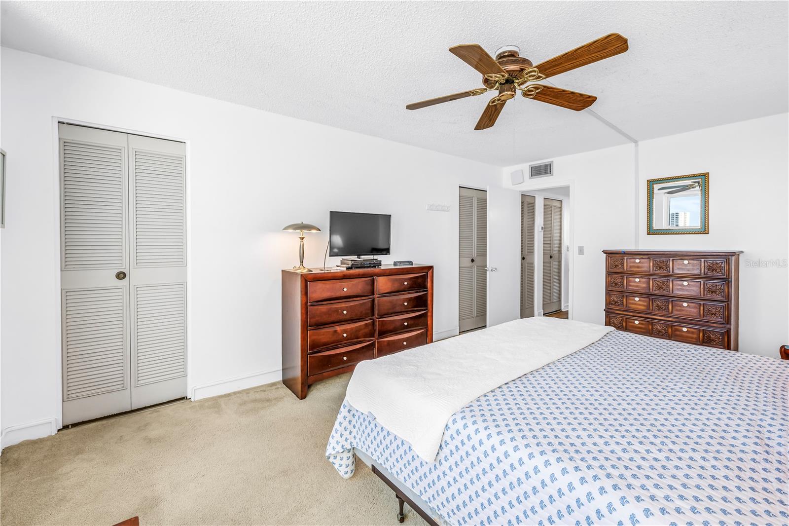 BAY ISLAND GROUP 6 - Residential