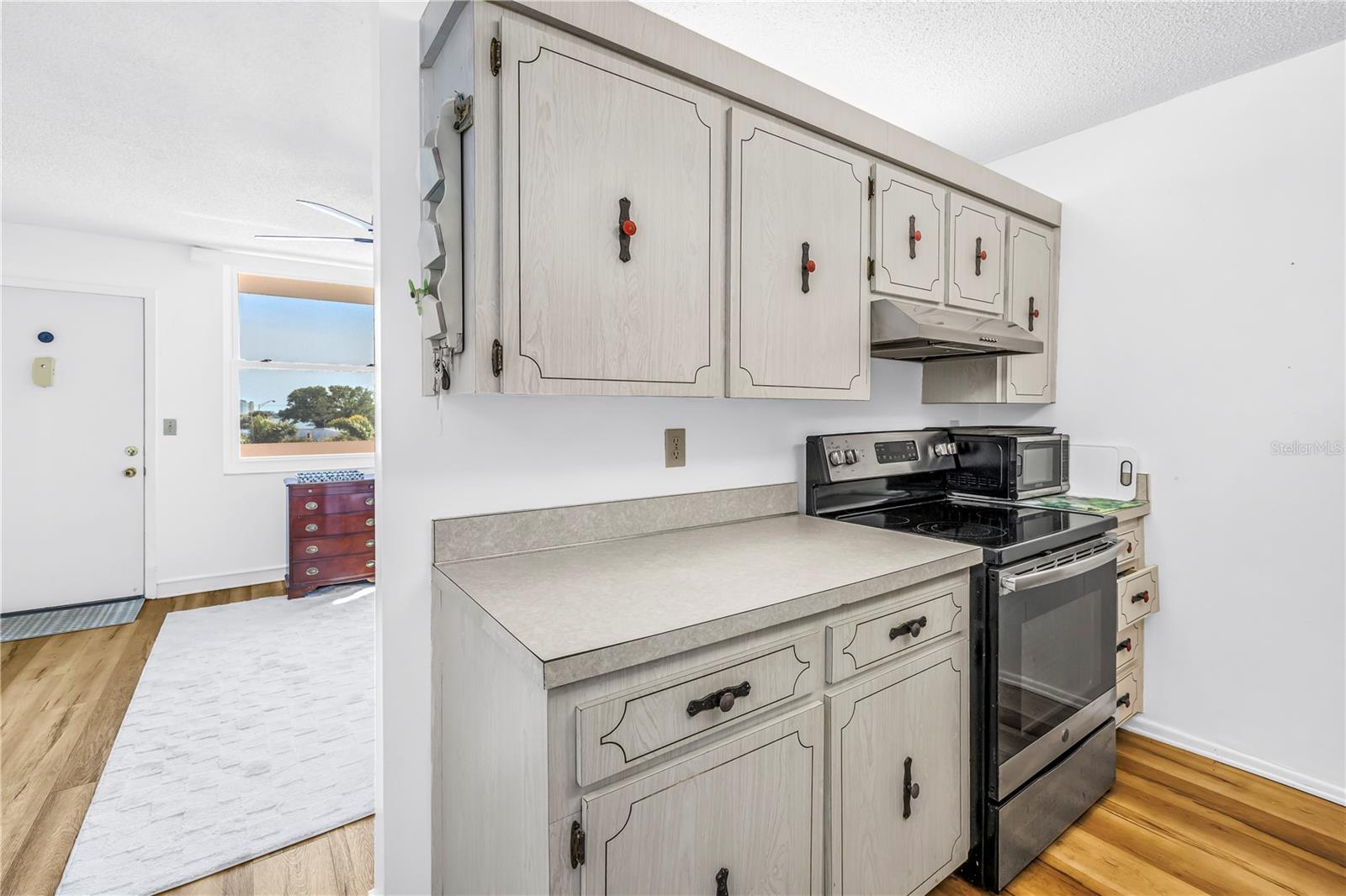 BAY ISLAND GROUP 6 - Residential