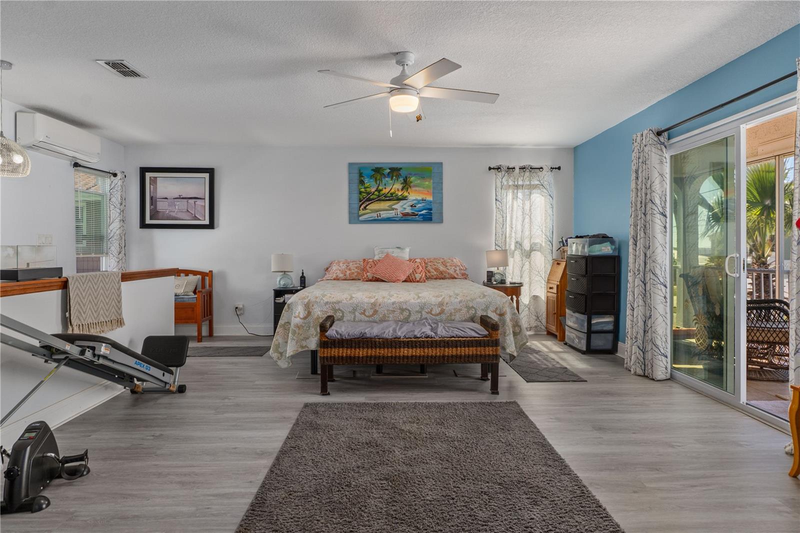 HERNANDO BCH UNIT 11 BLK 101 LOT 5 - Residential