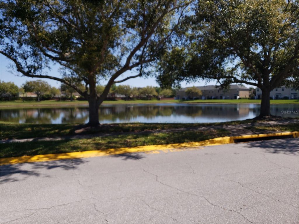 Photo of 16530 Cedar Crest Drive, Orlando, FL 32828 (MLS # O6392754)