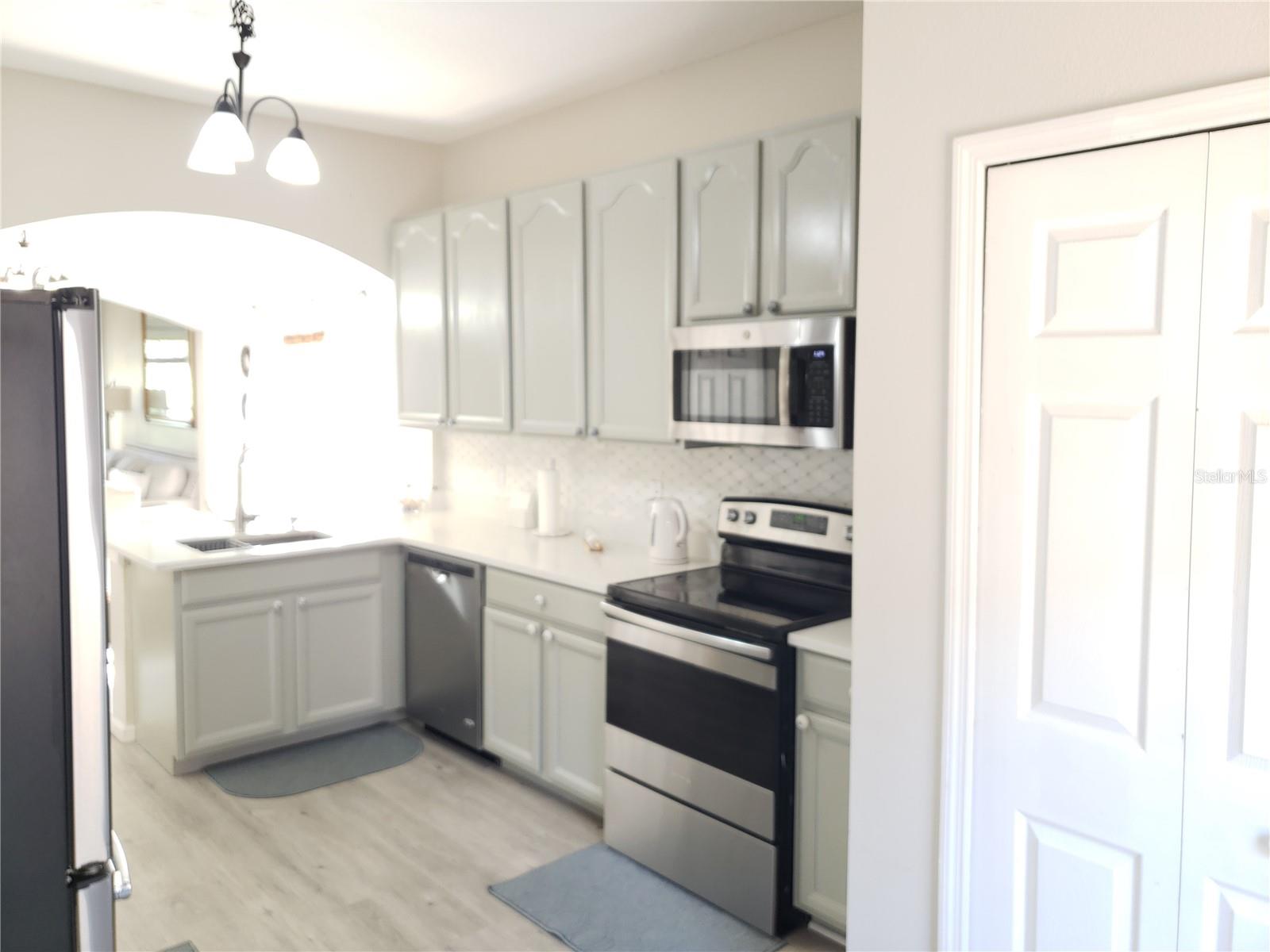 TIMBER POINTE PH 02 - Residential Lease