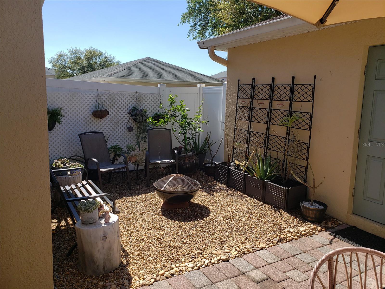 TIMBER POINTE PH 02 - Residential Lease