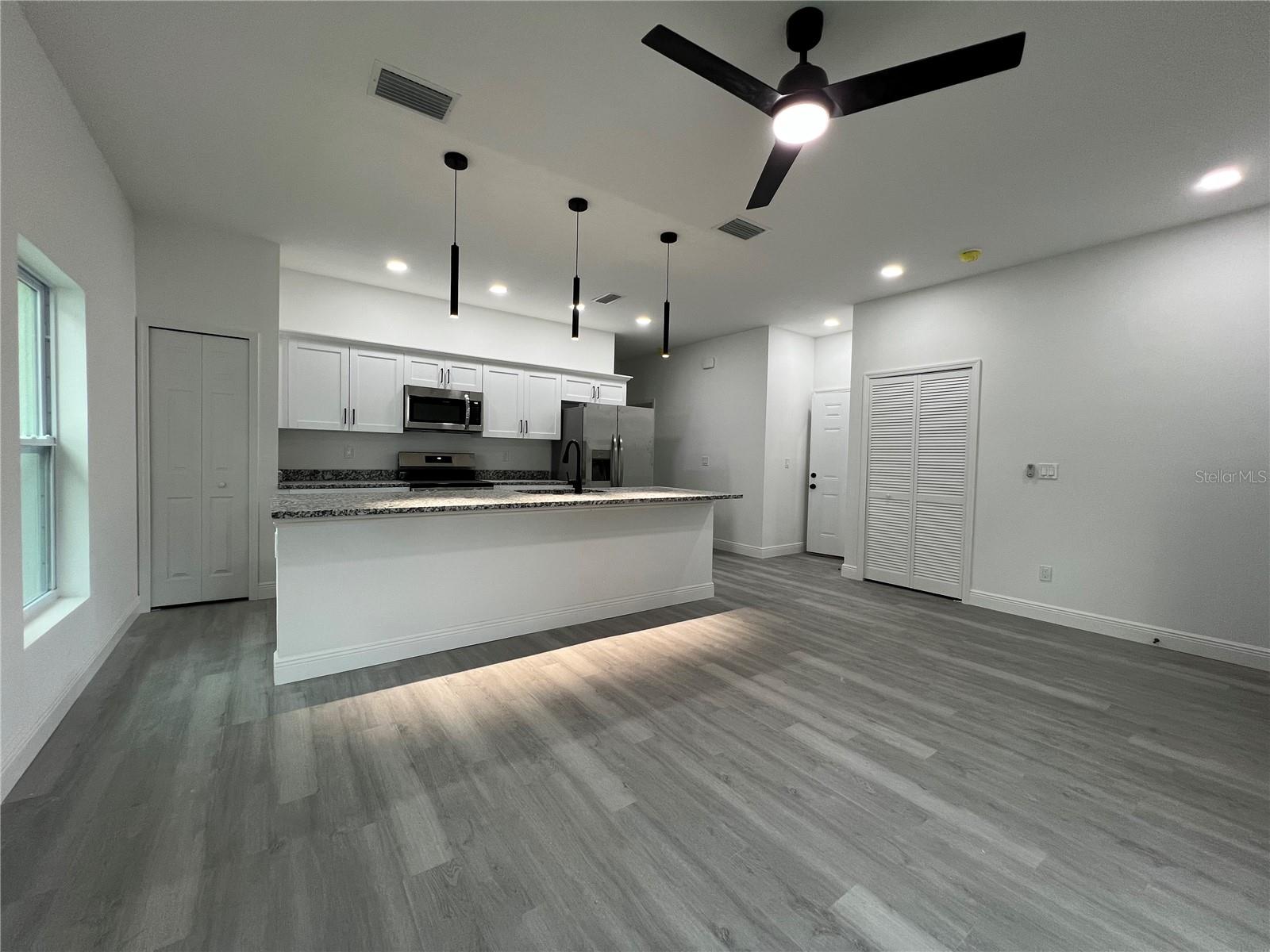 516 MODEL STREET