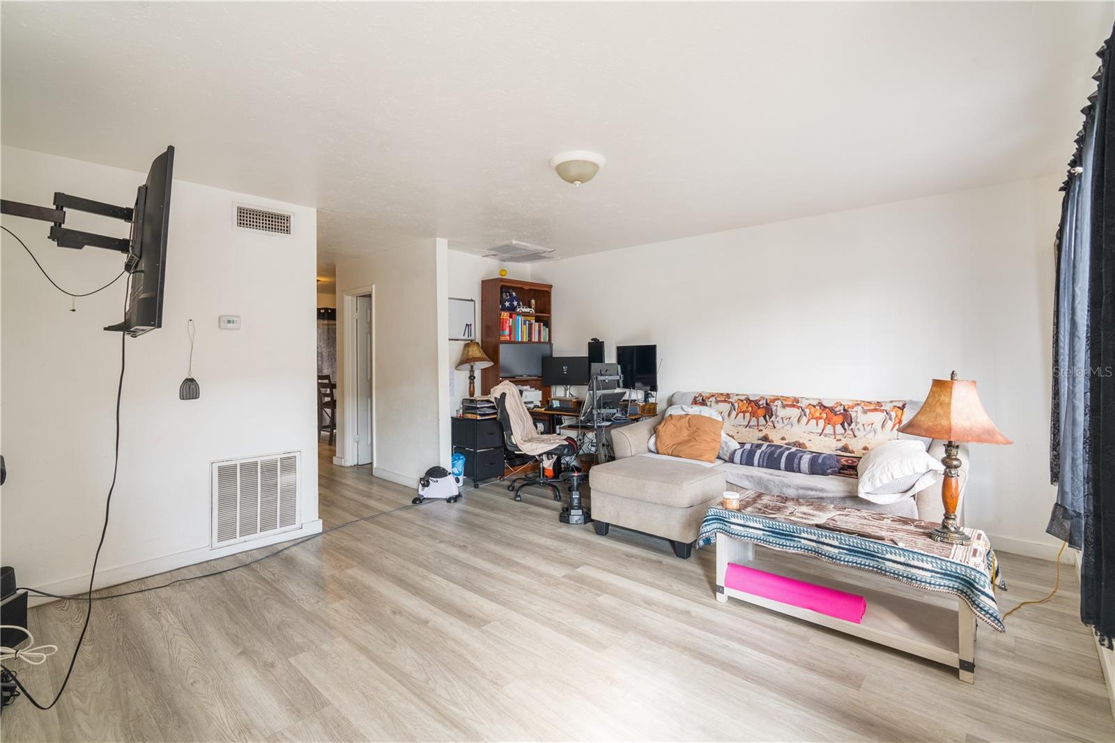 4004 BARWOOD DRIVE 3804