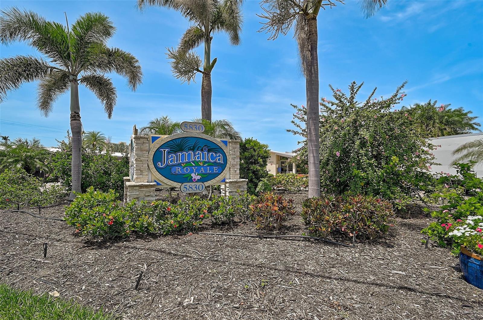 JAMAICA ROYALE - Residential
