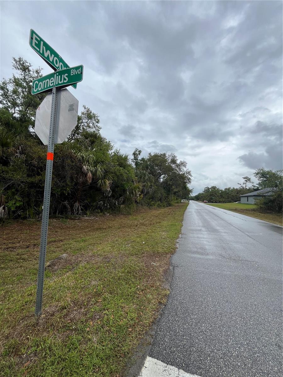 PORT CHARLOTTE SEC 032 - Land