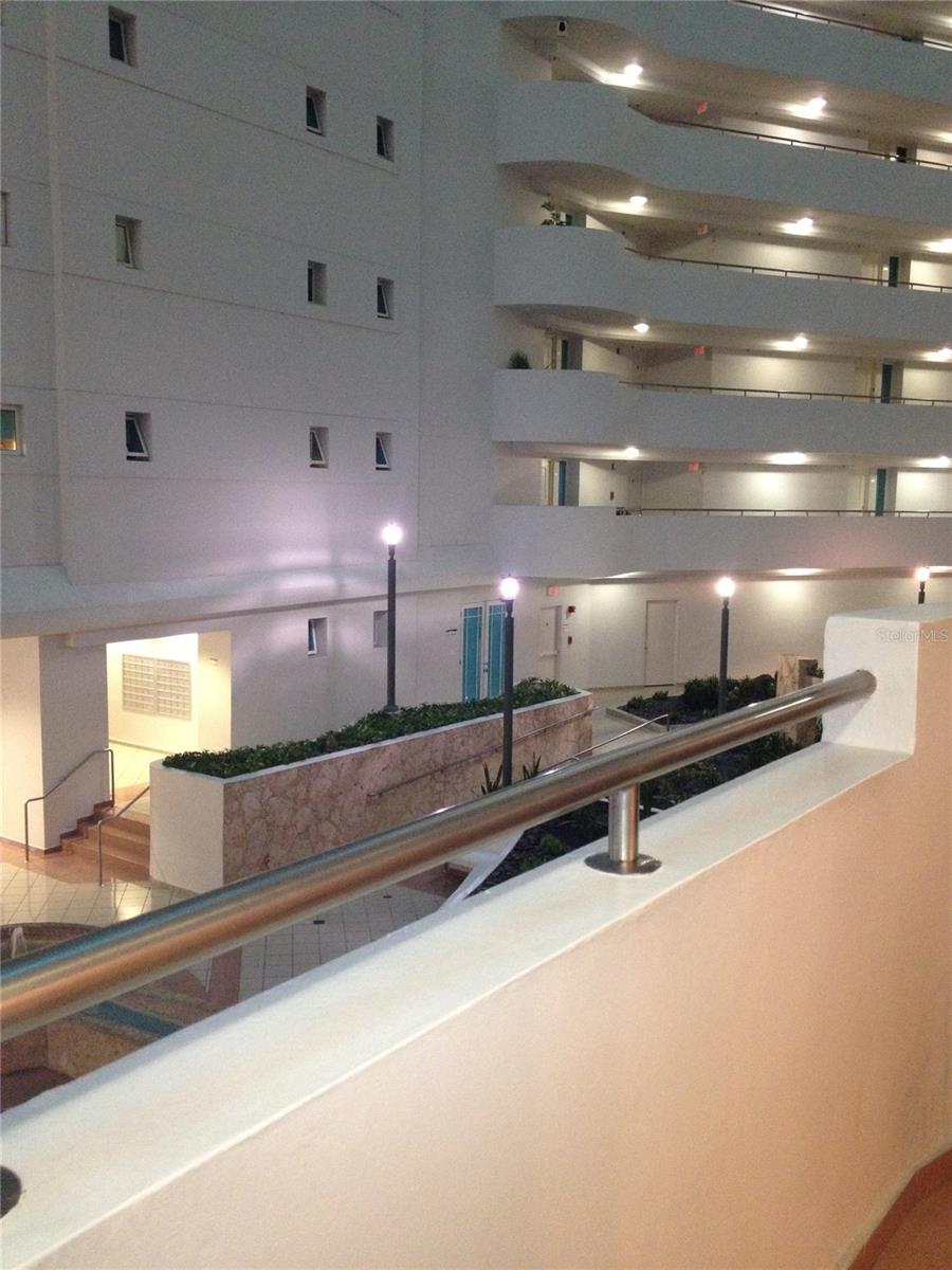 550 AVE CONSTITUCION 1008