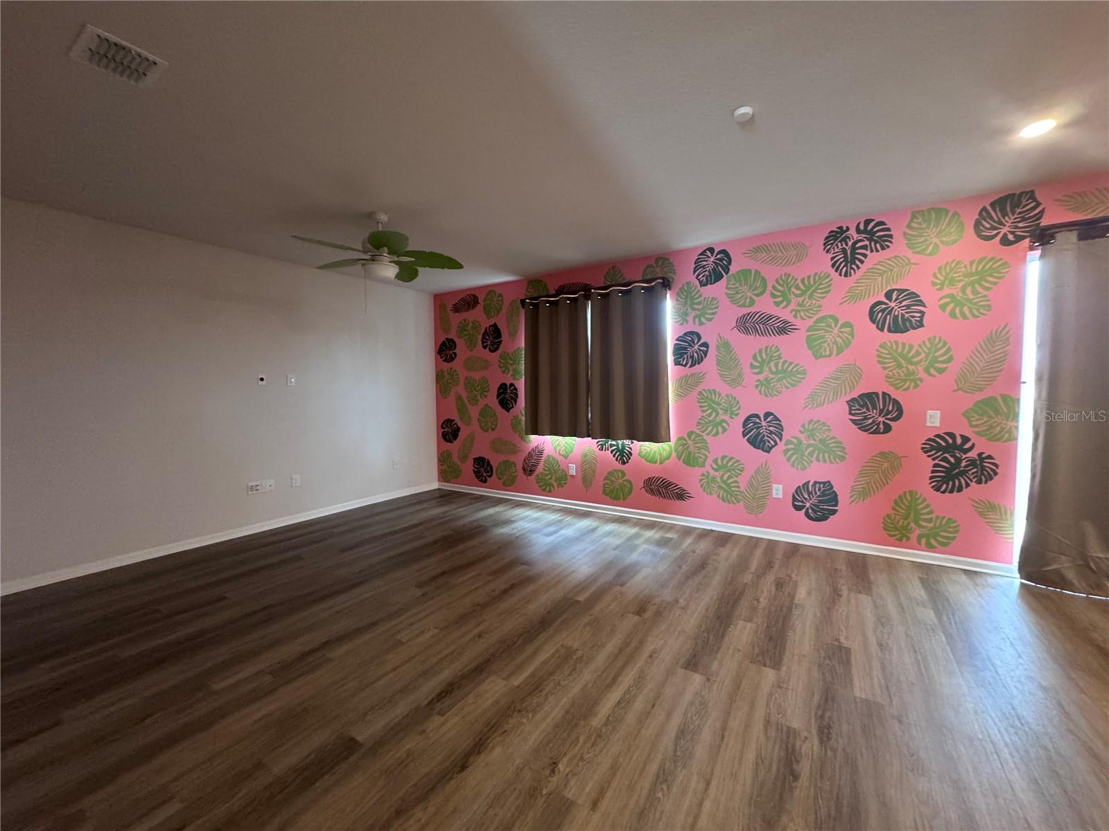 2620 MAGNOLIA AVENUE