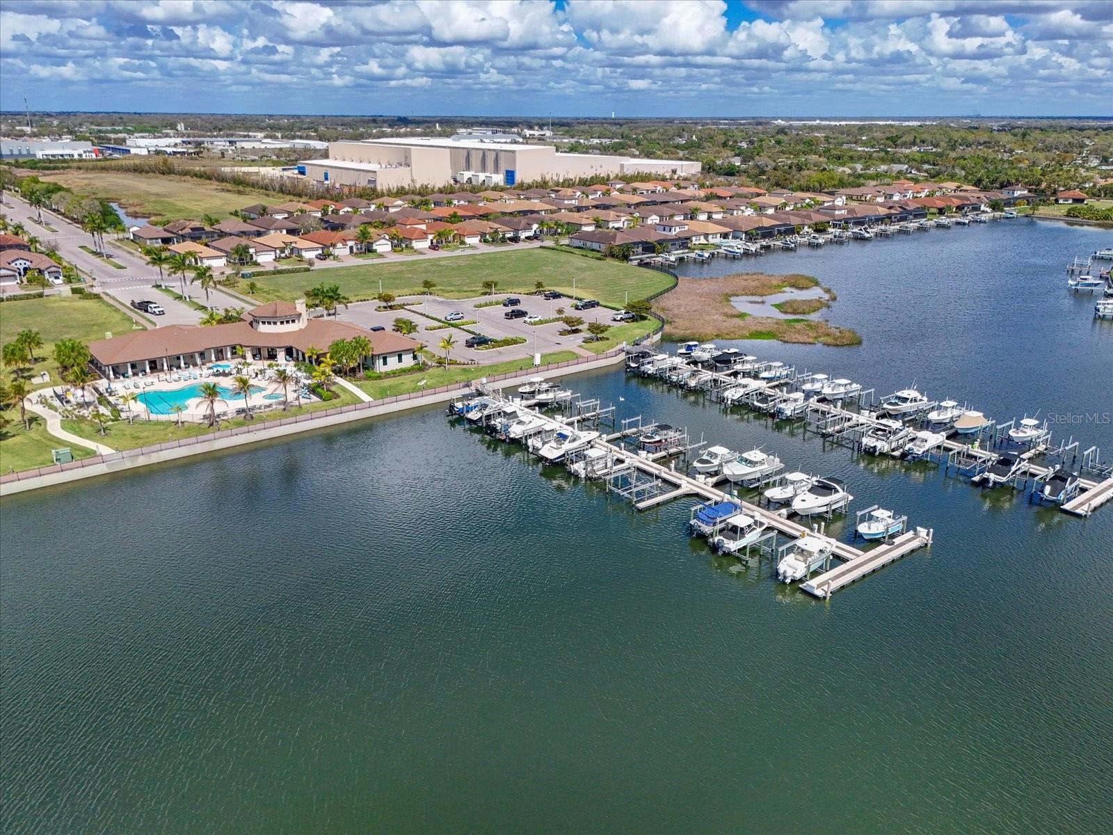 SANCTUARY COVE - Residential