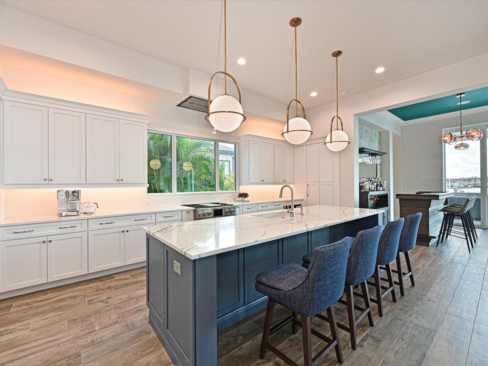 SANCTUARY COVE - Residential