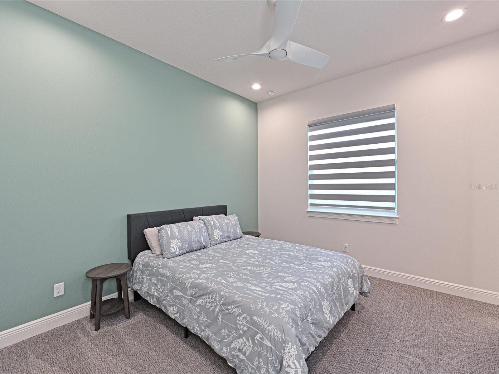 SANCTUARY COVE - Residential