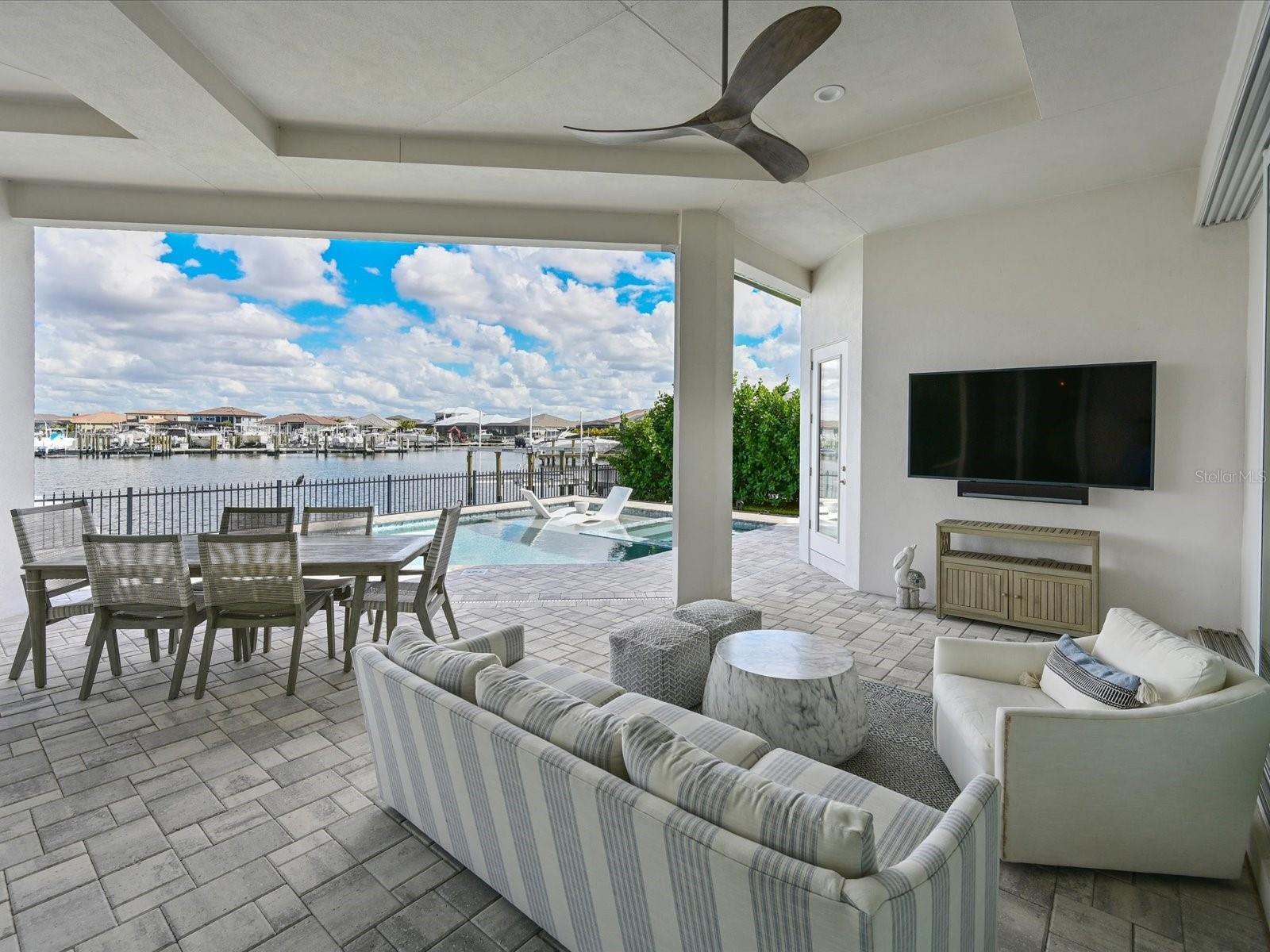 SANCTUARY COVE - Residential