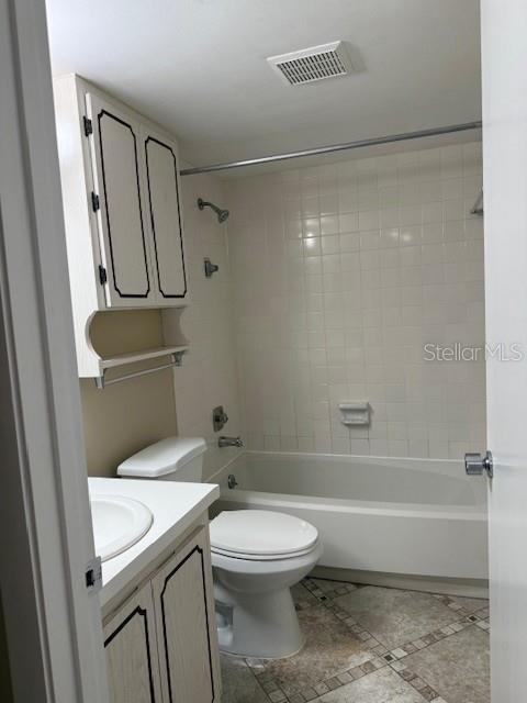 LAKESIDE CONDO APTS - Residential