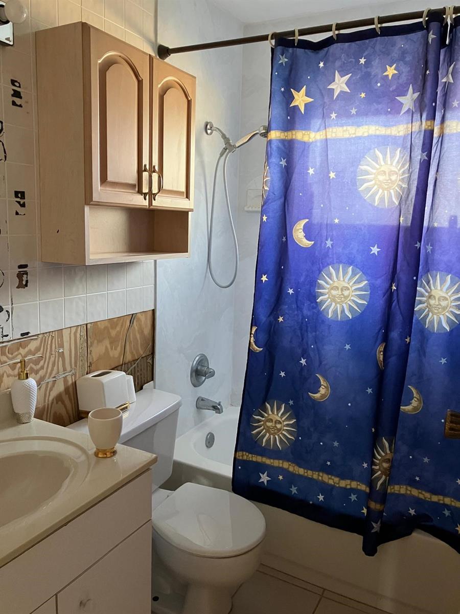 SOUTH VENICE - Residential