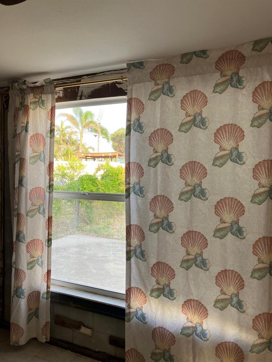 SOUTH VENICE - Residential