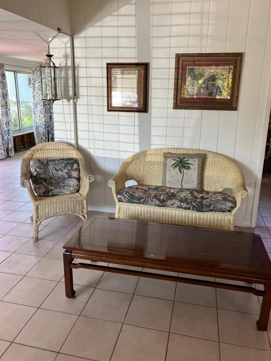 SOUTH VENICE - Residential