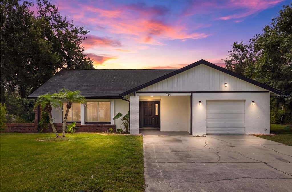 Photo of 714 Divot Lane, Poinciana, FL 34759 (MLS # S5155209)