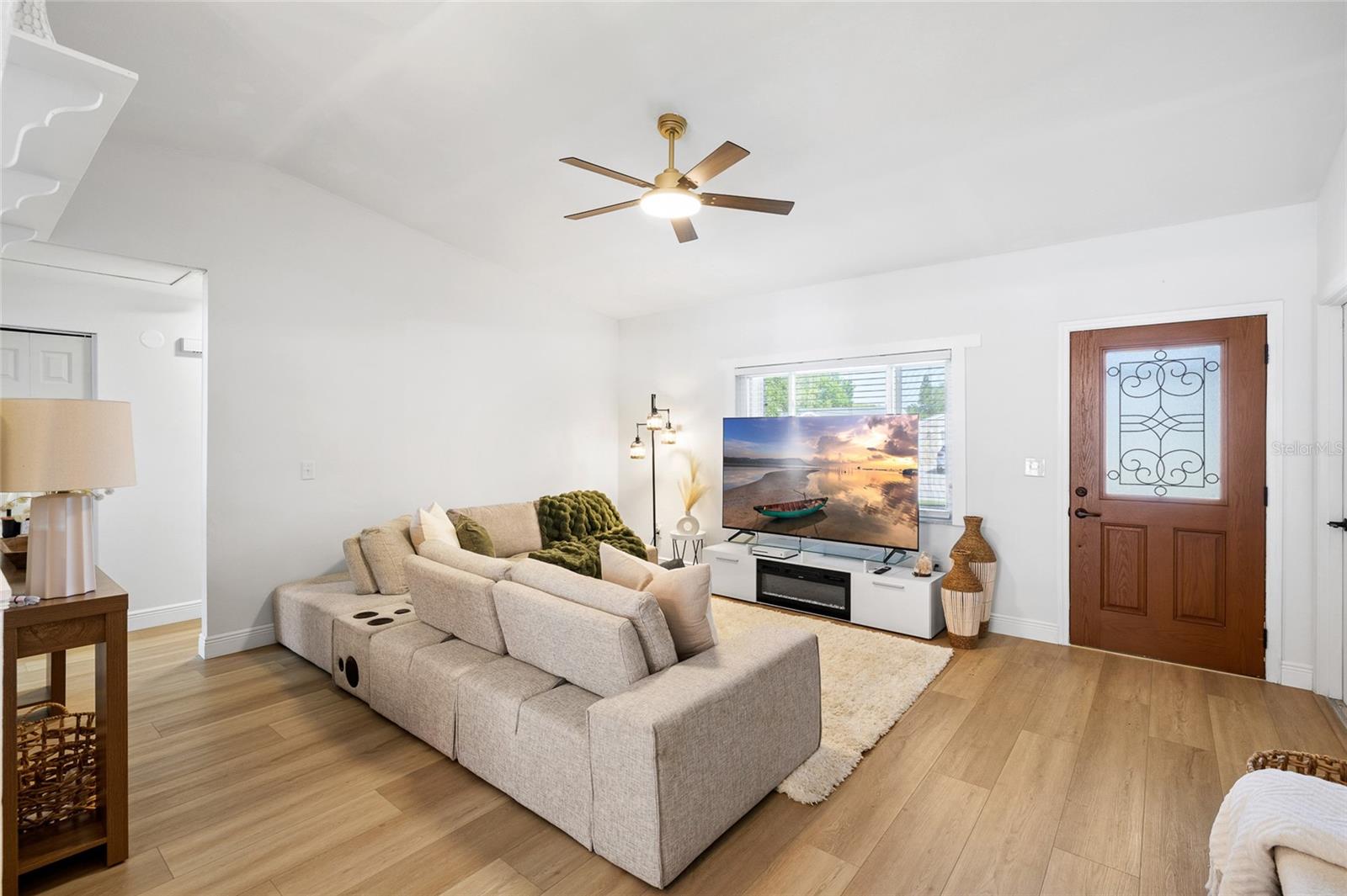 CARROLLWOOD MEADOWS UNIT XI - Residential