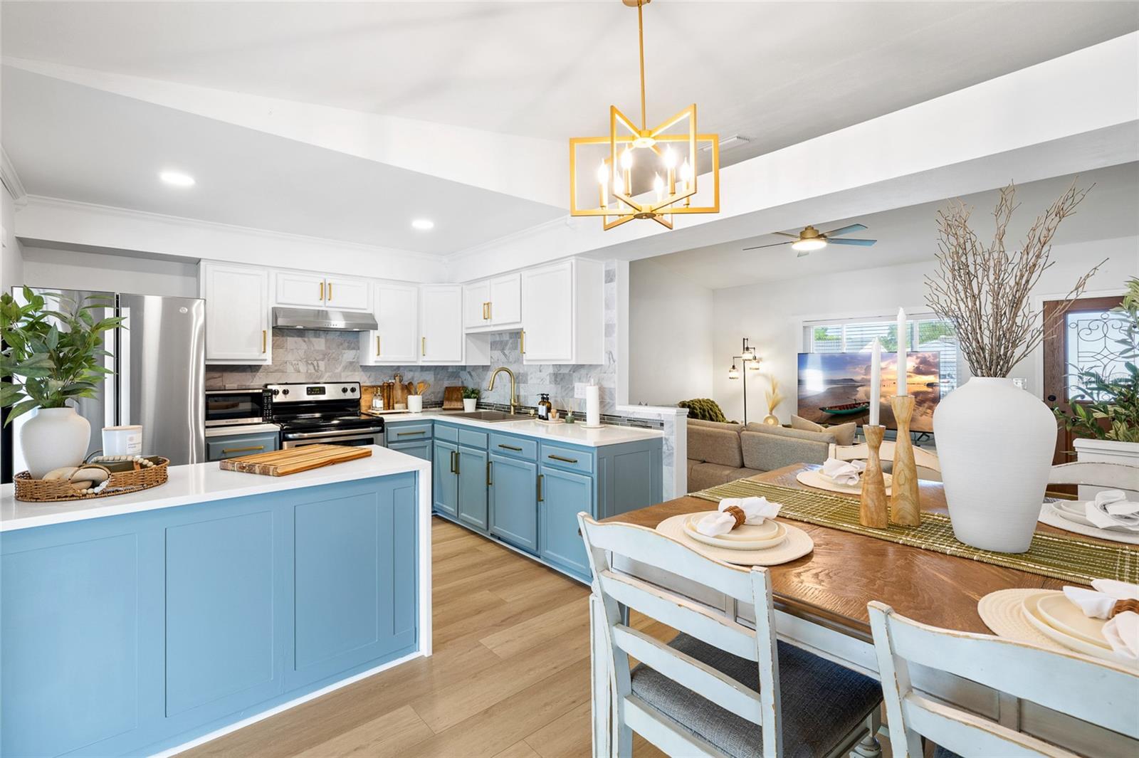 CARROLLWOOD MEADOWS UNIT XI - Residential