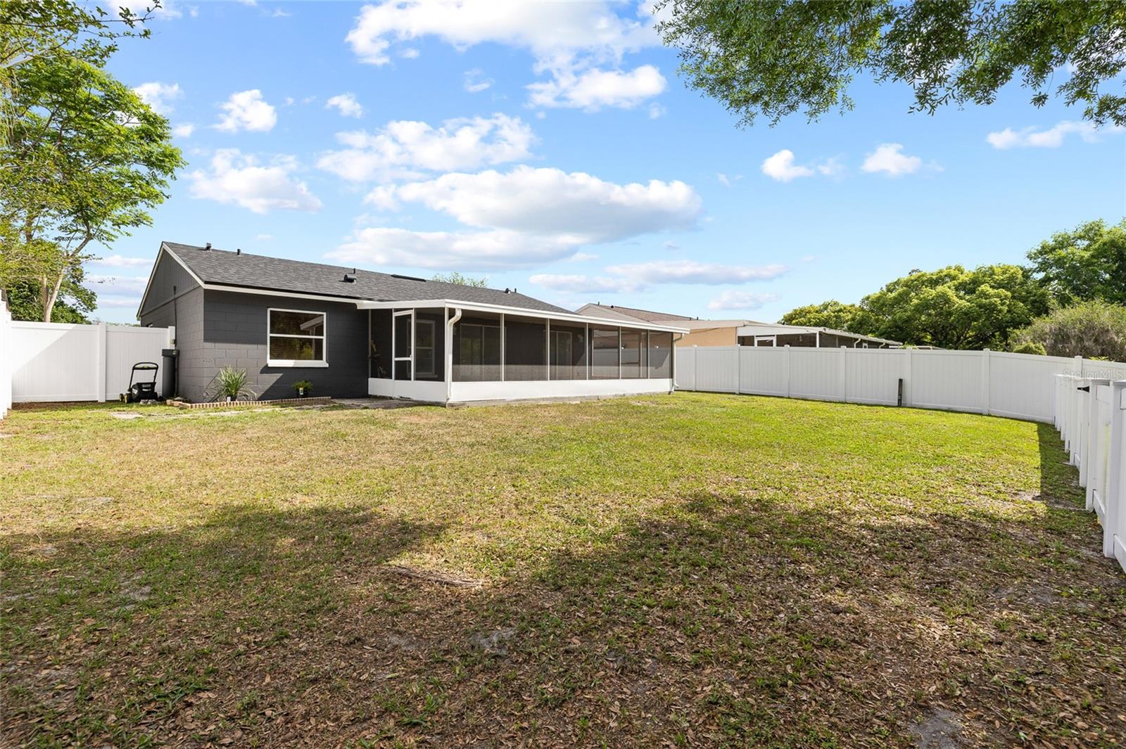 CARROLLWOOD MEADOWS UNIT XI - Residential