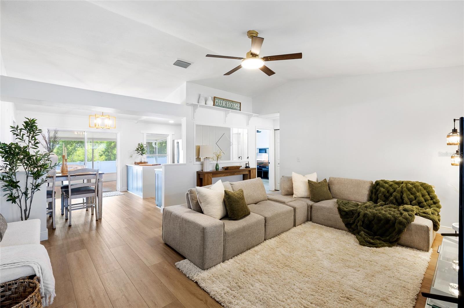 CARROLLWOOD MEADOWS UNIT XI - Residential